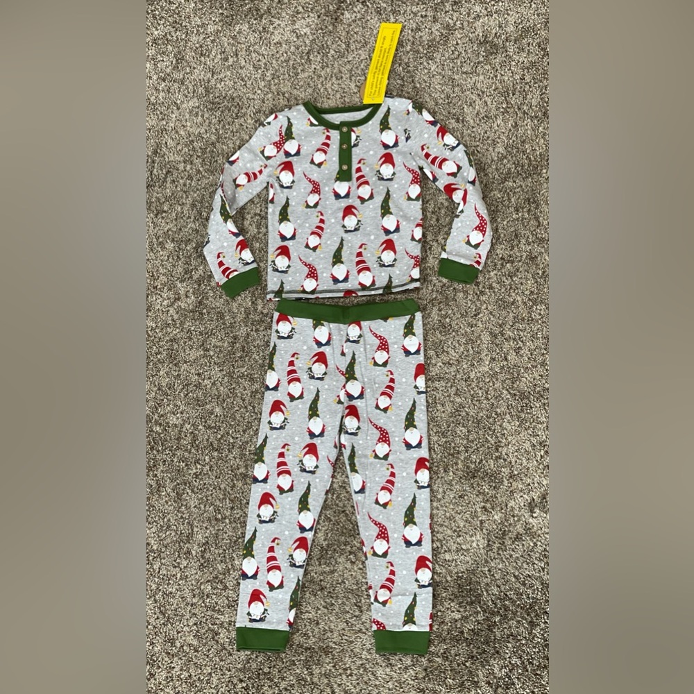 NWT Mudpie Gnome Christmas Pajamas